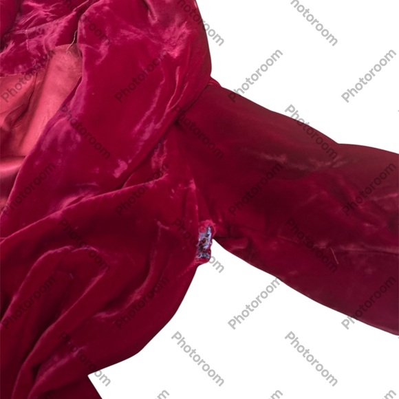 Vintage real velvet material women's dressy deep red coat - Picture 6 of 11